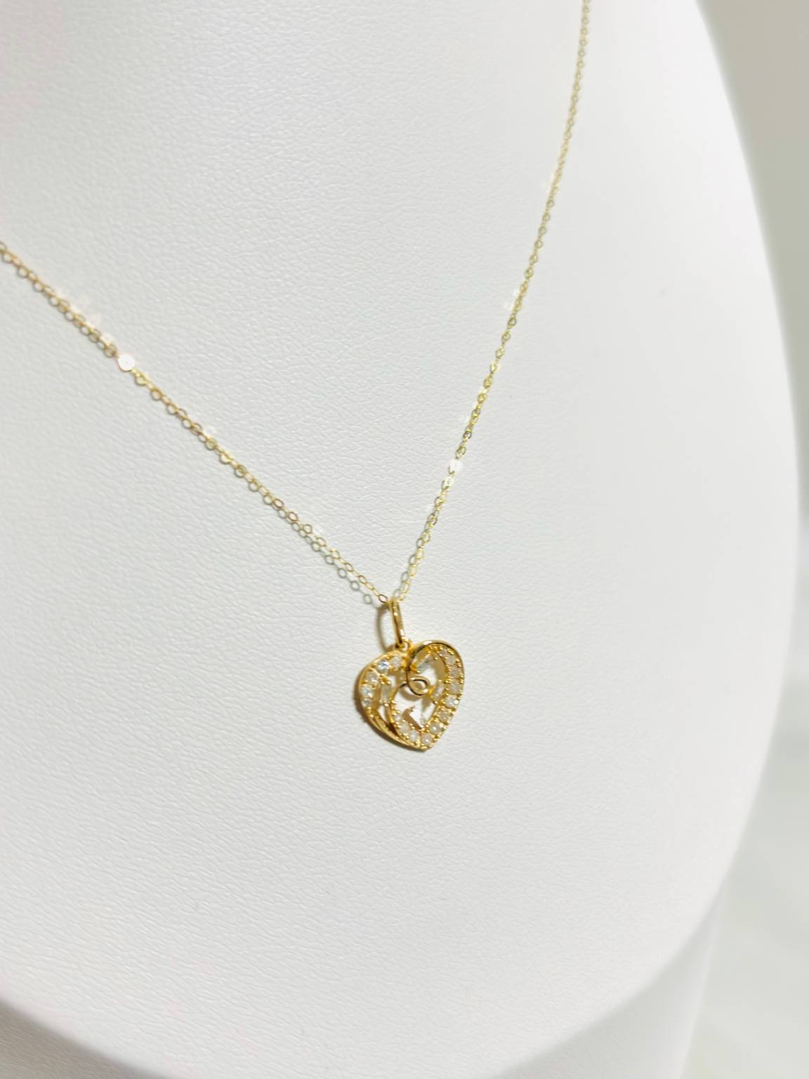 K18 Japan Heart Pendant 0.15 carat Natural Diamond with 18K Gold FREE Chain Set