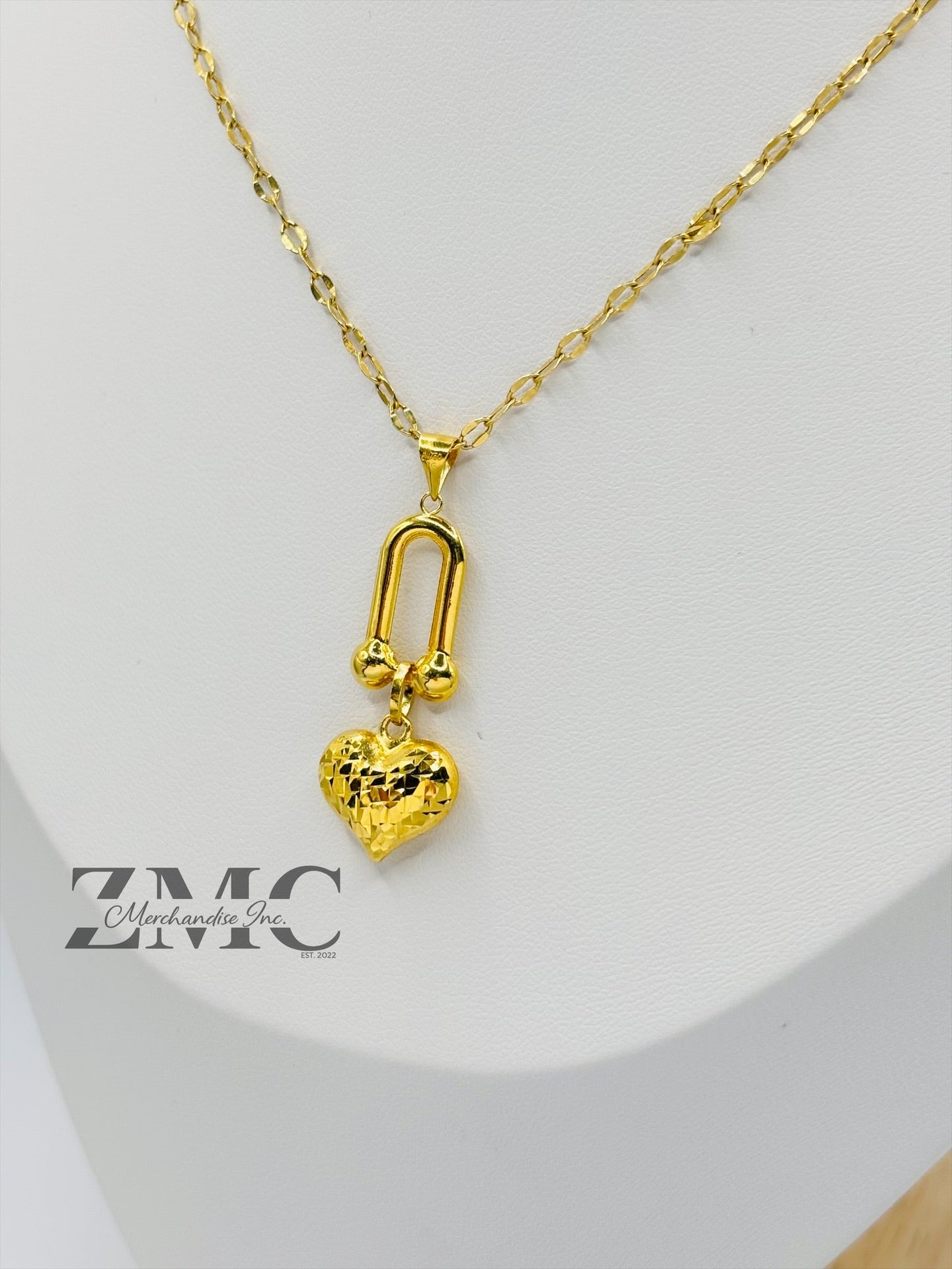18K Gold Hardware Heart Dancing Necklace