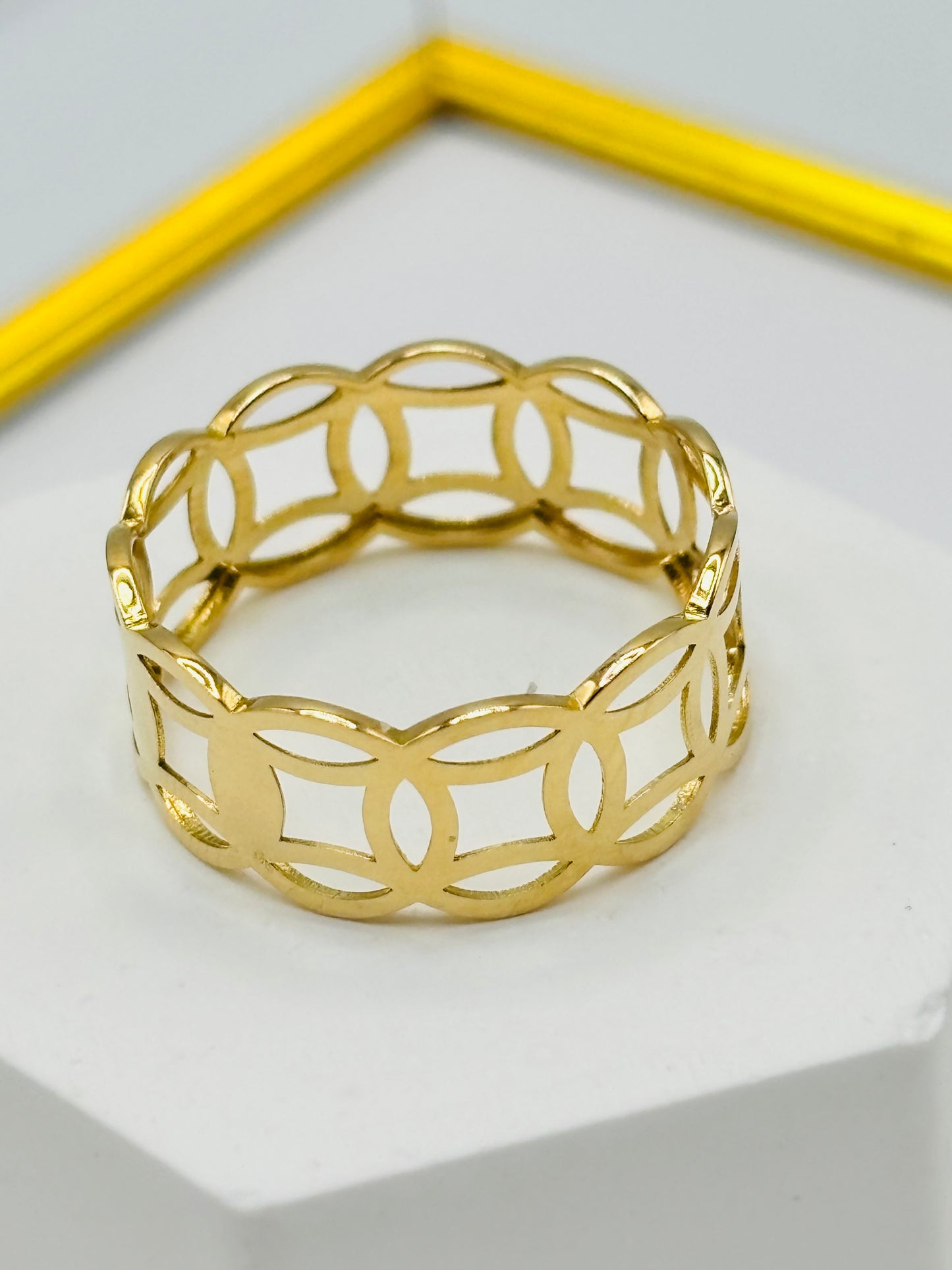 18K Gold Money Catcher Ring