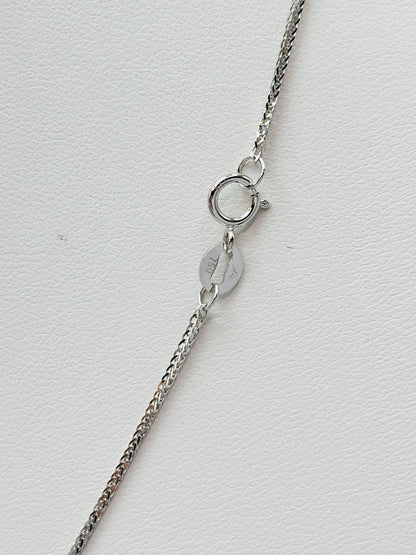 18K White Gold Circle Necklace