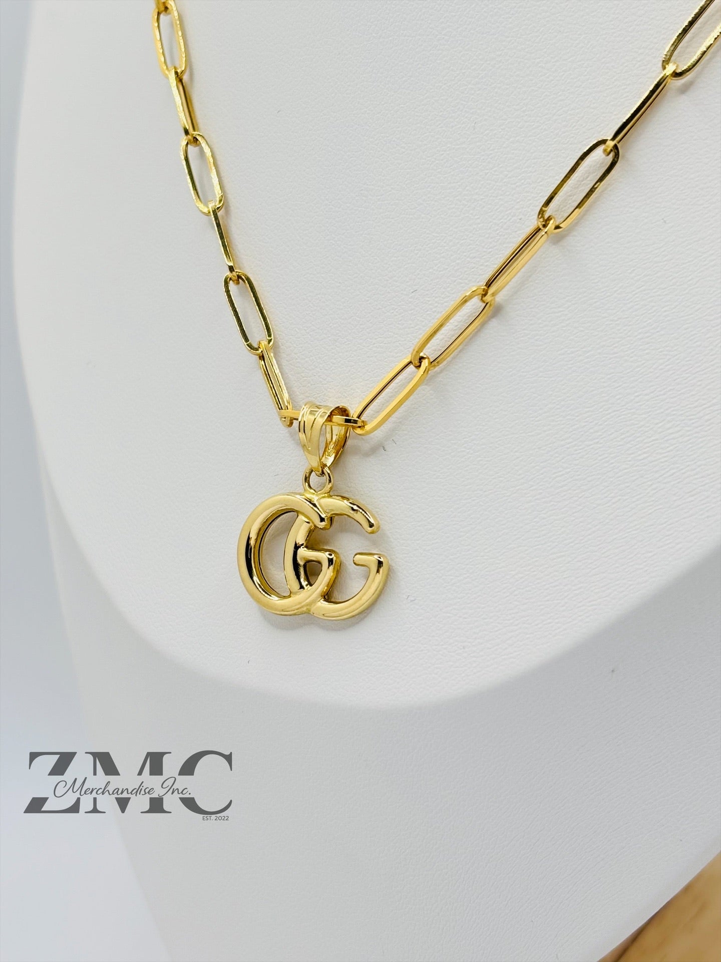 18K Gold Paperclip G Necklace