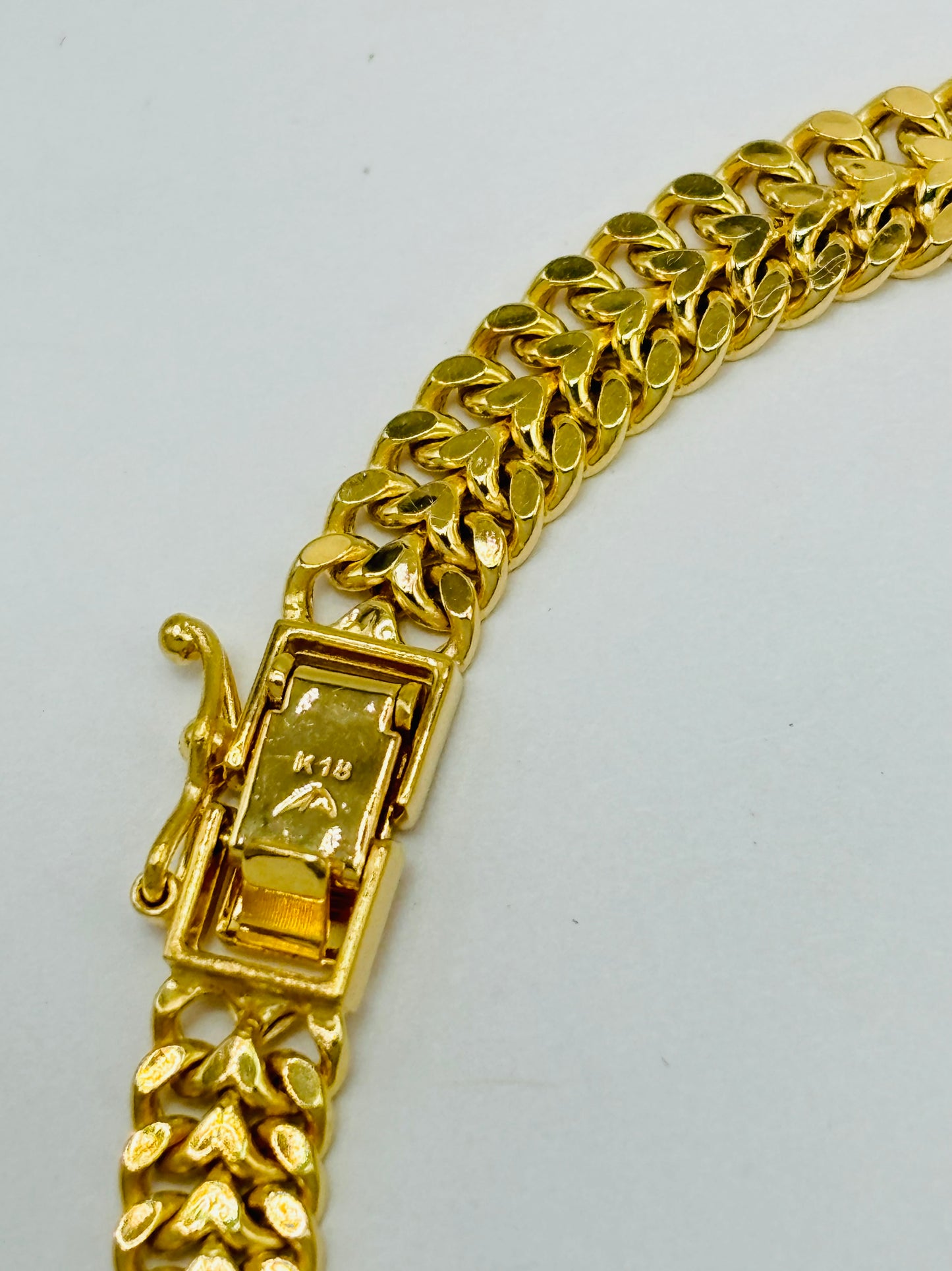 K18 Japan Gold Heartbiz Bracelet