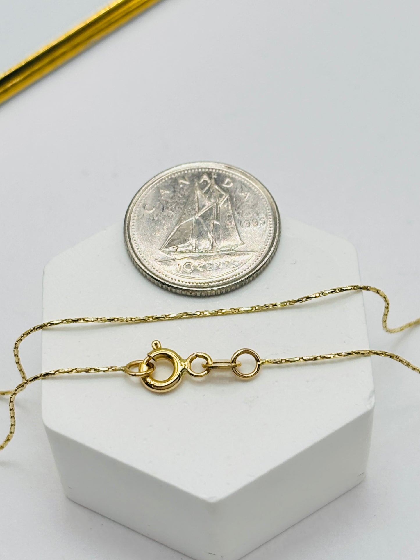 18K Gold Plain Chain