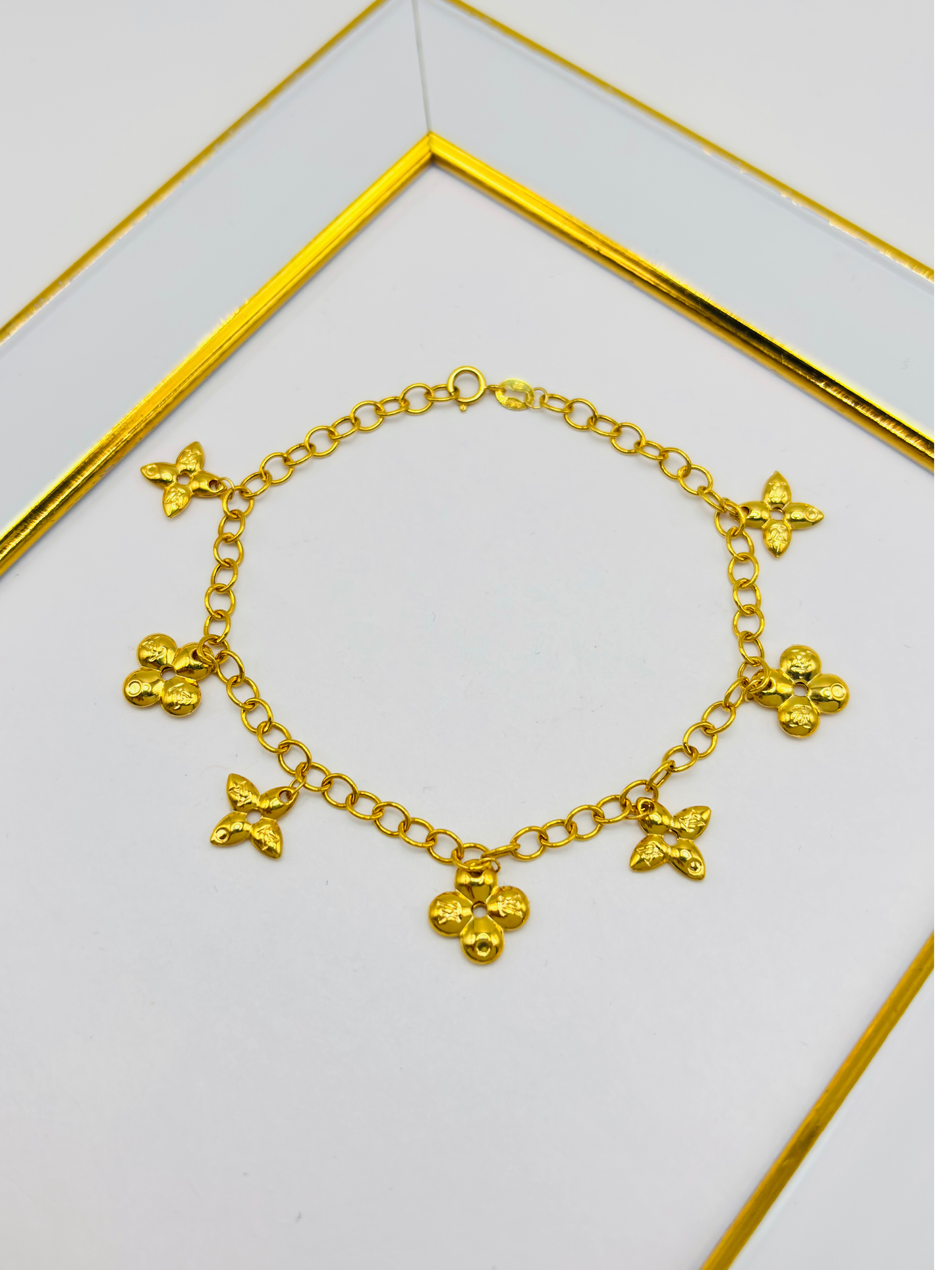 18K Gold Flower Bracelet