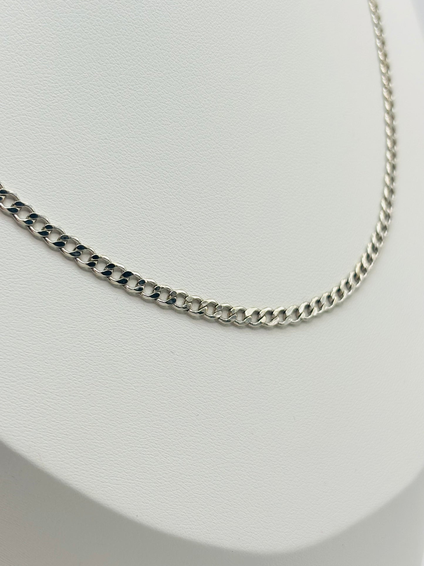 18K White Gold Chain
