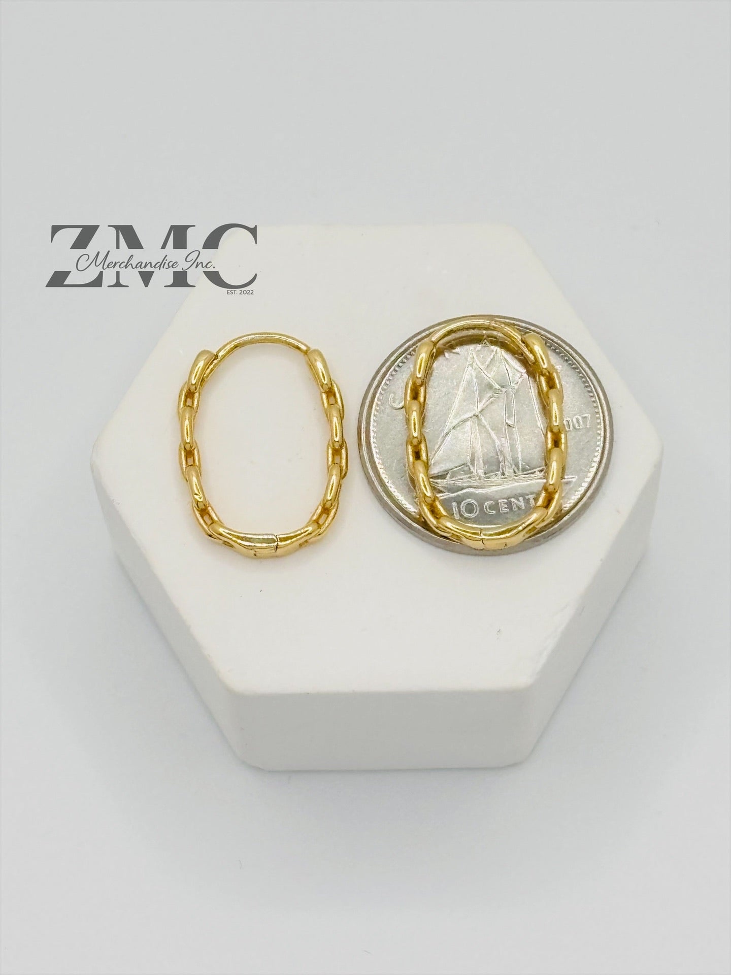 18K Gold G Loop Earrings
