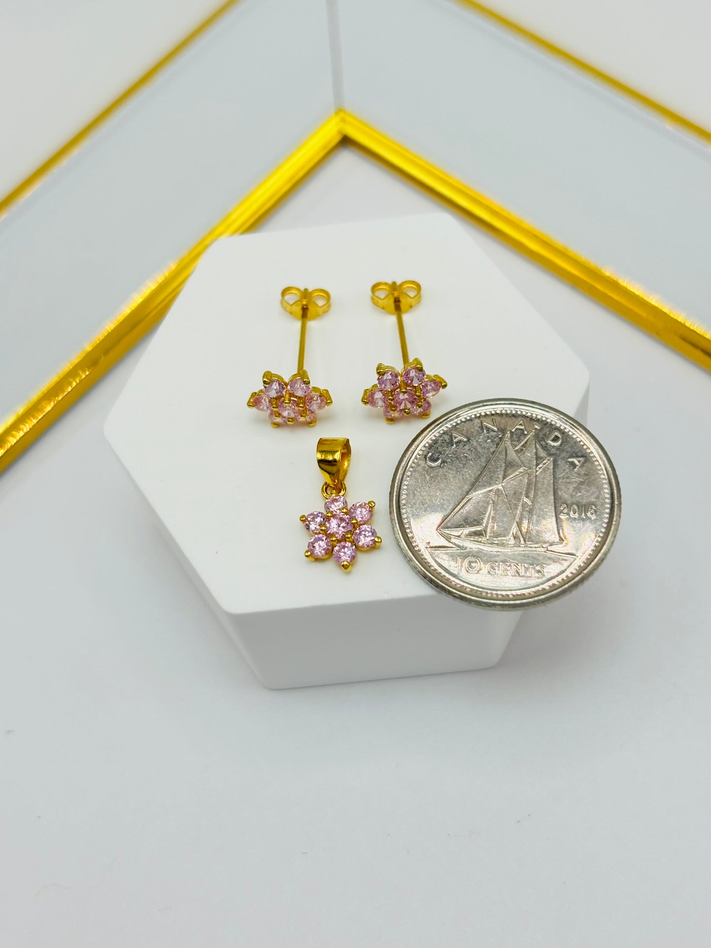 18K Gold Flower Stone Earrings and Pendant Set (Pink)