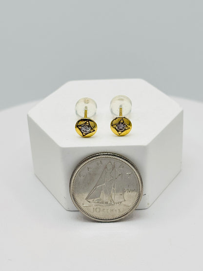 K18 Japan Gold Circle Natural Diamond Earrings 0.20ct