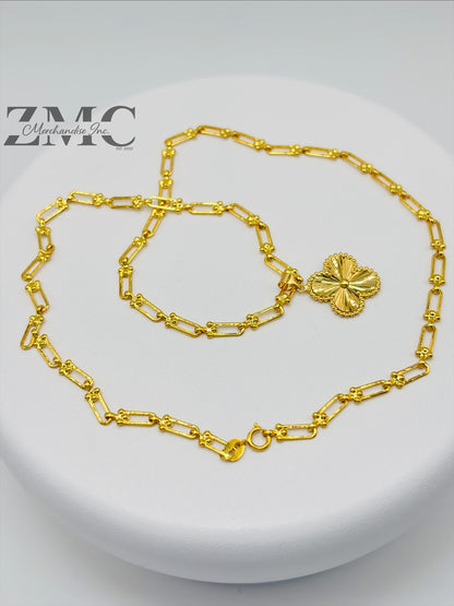 18K Gold Flat Hardware Clover Necklace