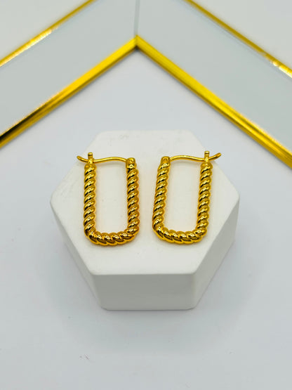 18K Gold Twisted Oval Loop Earrings (Electroform)
