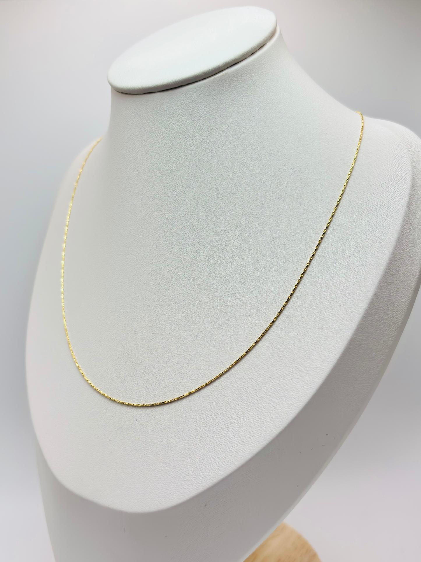 18K Gold Plain Chain