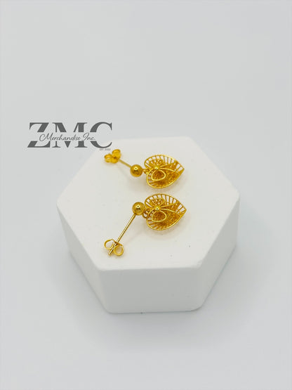 18K Gold Heart Earrings