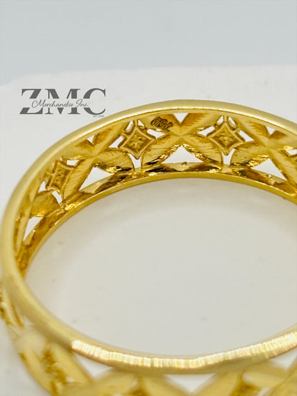 18K Gold Flower Circle Ring