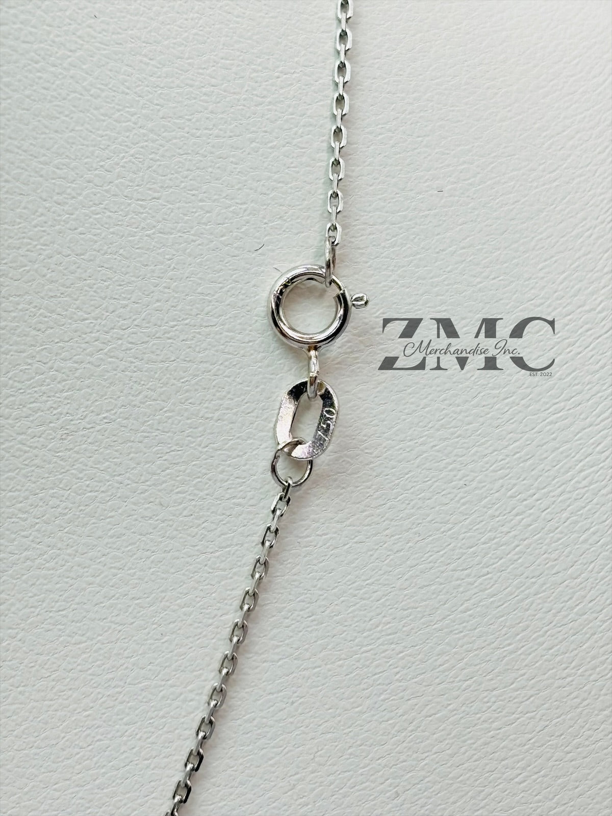 K18 Japan Clover 0.50ct Natural Diamond Pendant with 18K Gold Necklace