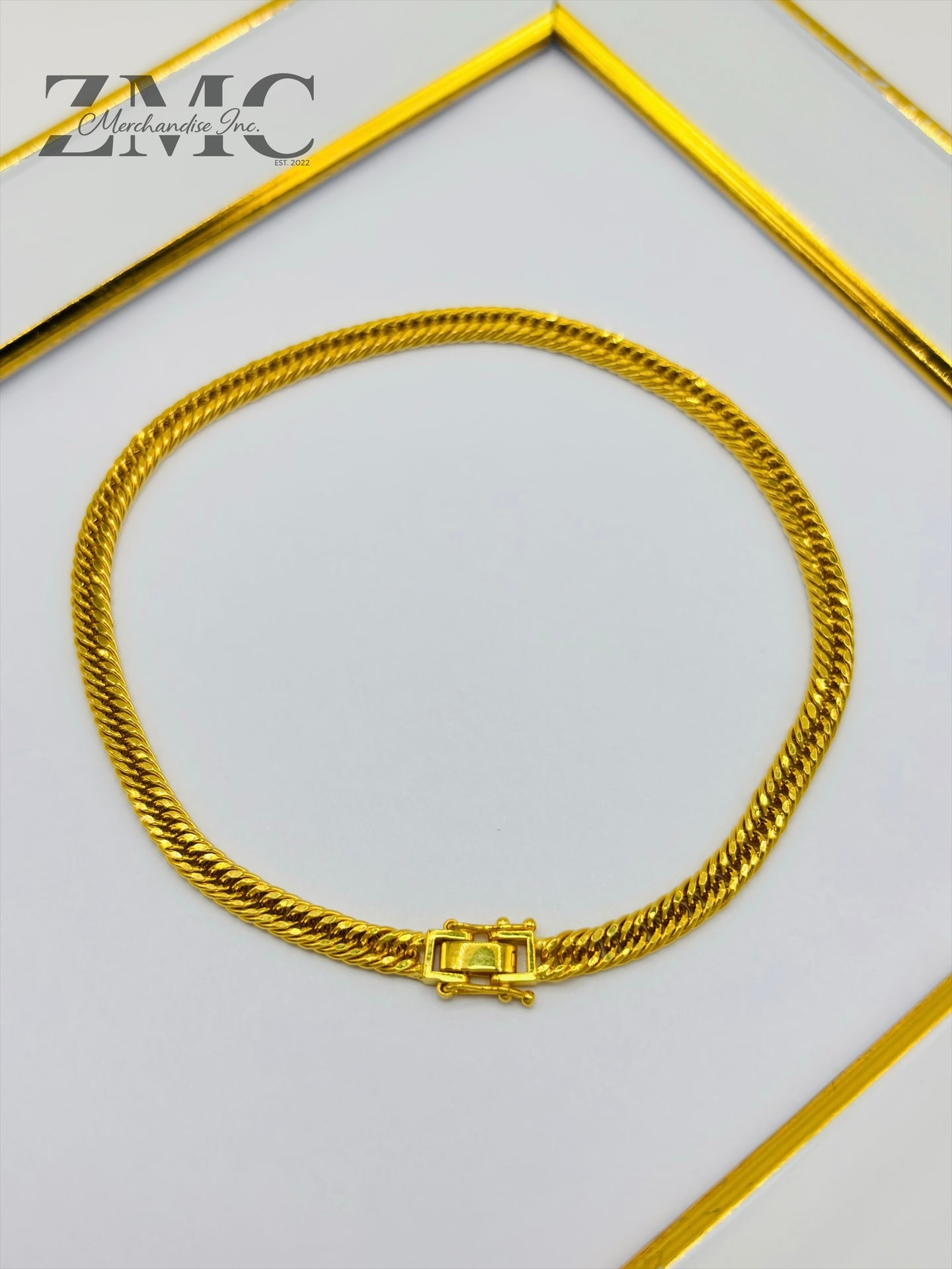 18K Gold Triple Lock Bracelet