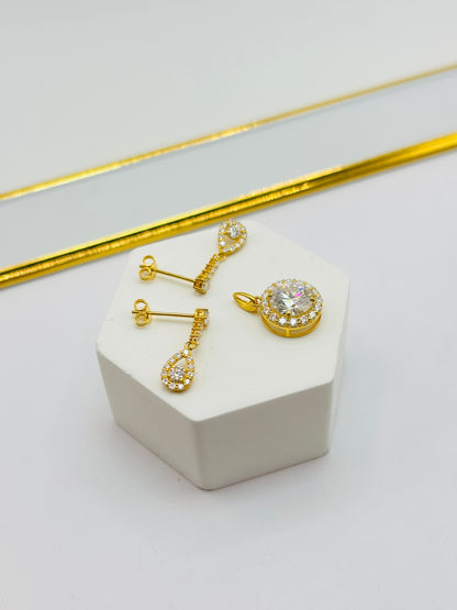 18K Gold Dangling Earrings and Pendant Moissanite Diamond Set