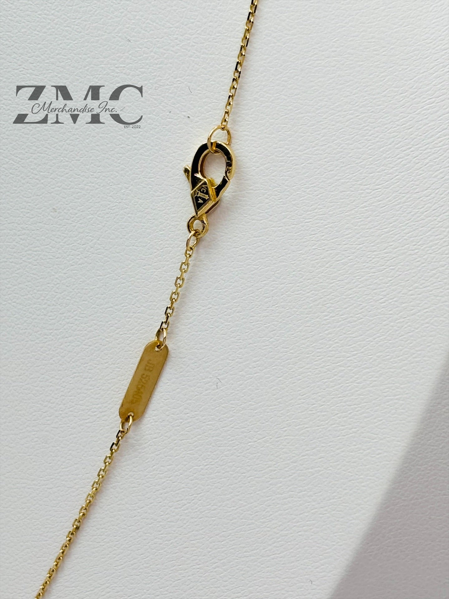 18K Gold Circle Hardware Necklace