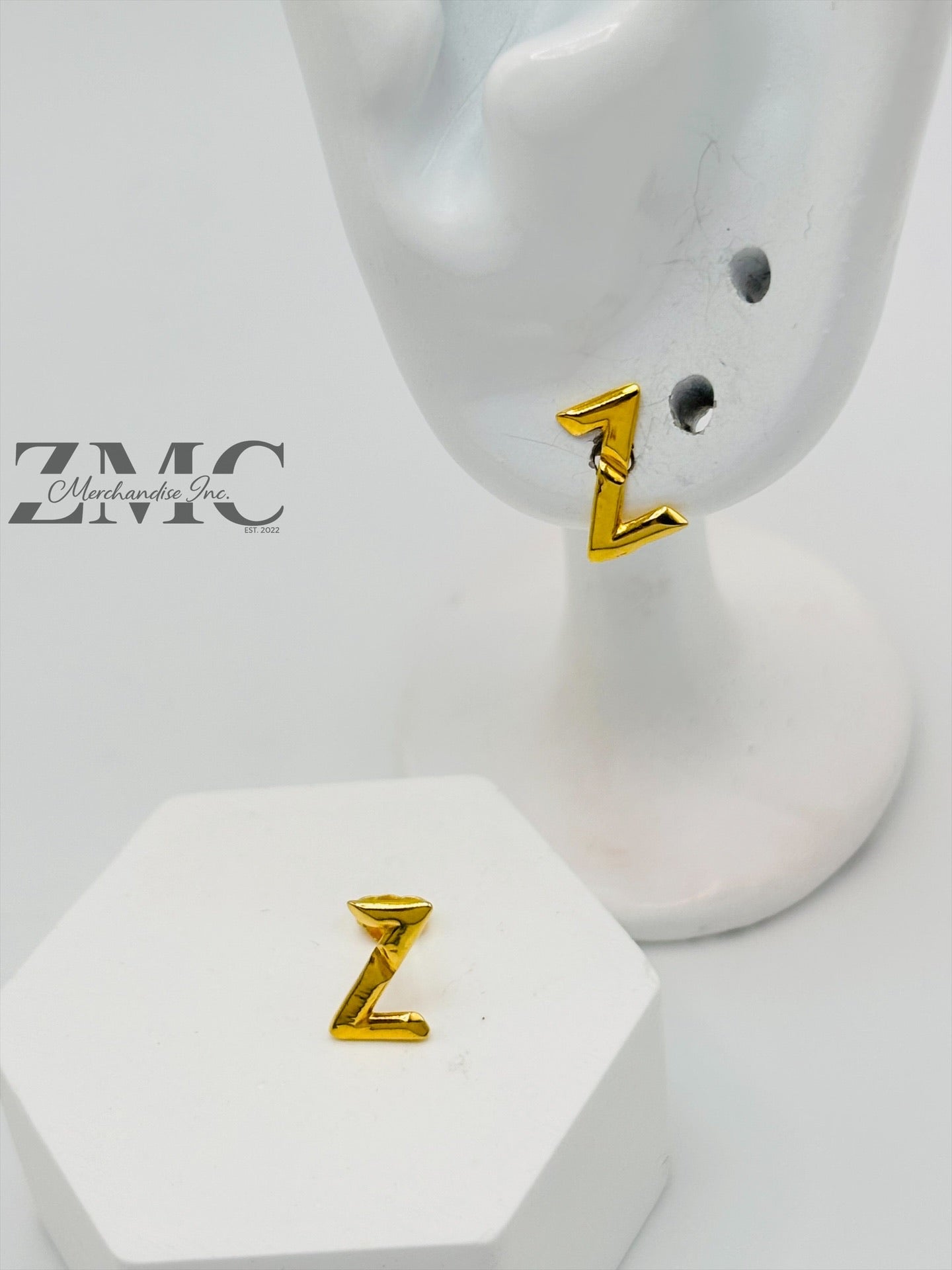 18K Gold Z Earrings