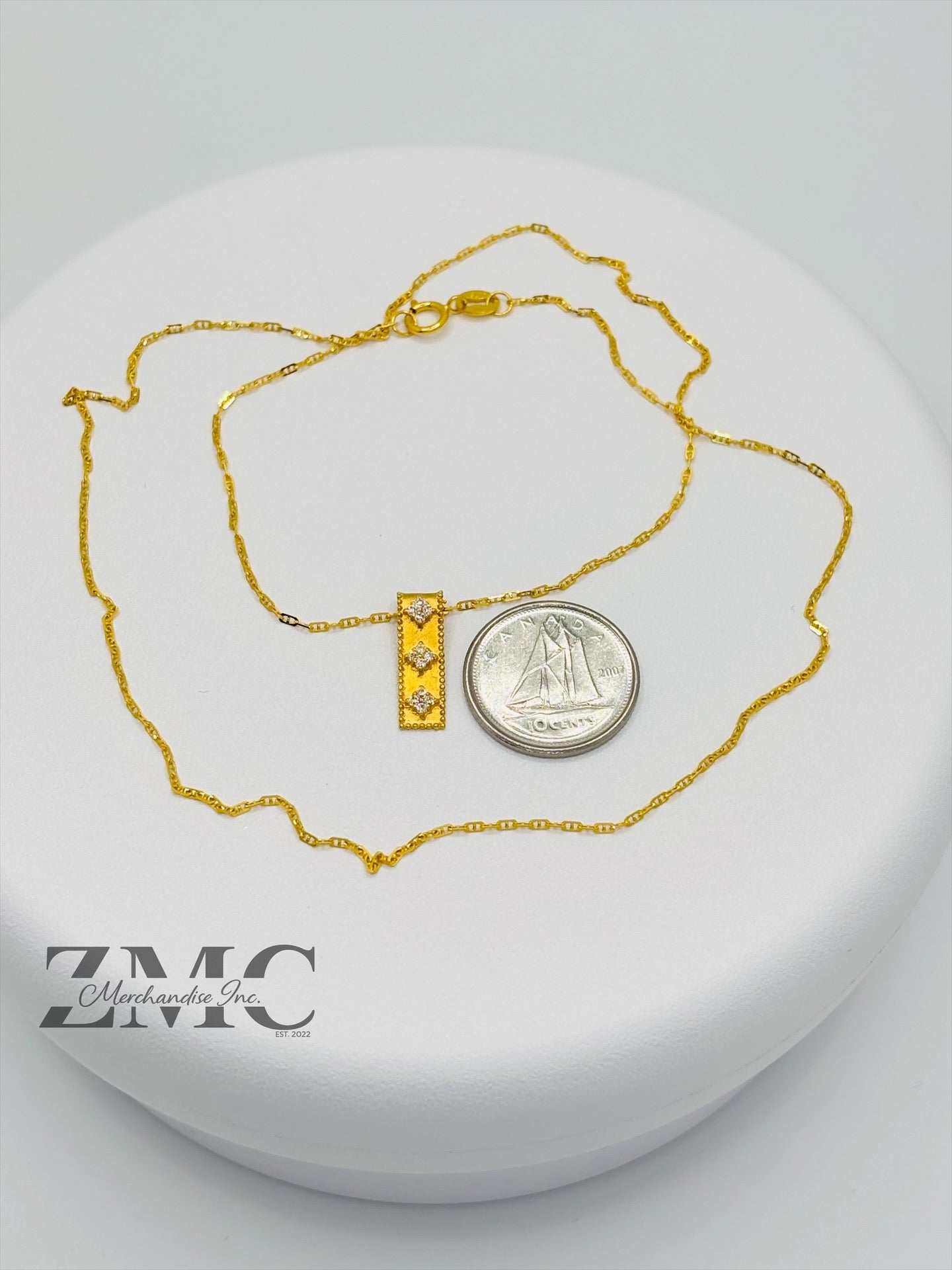18K Gold 3 Stone Necklace