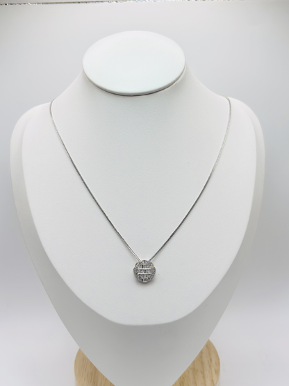 18K White Gold Circle Necklace