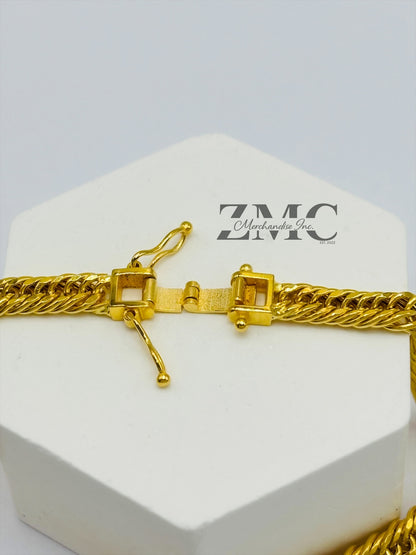 18K Gold Triple Lock Bracelet