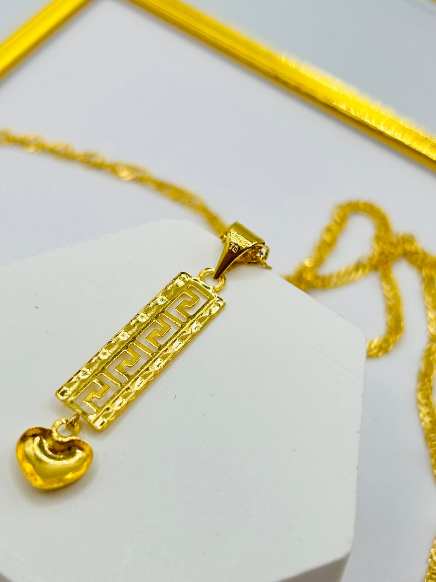 18K Gold Twisted Chain with Long Heart Pendant Necklace Set