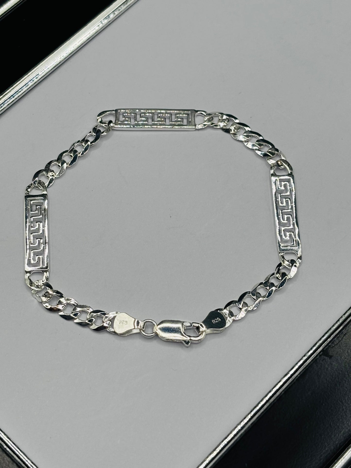 S925 Silver F Bracelet