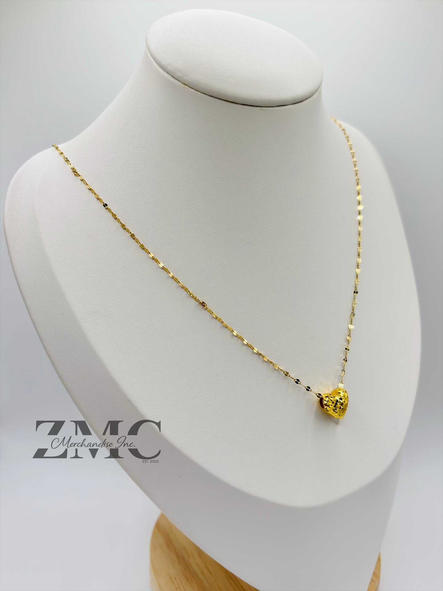 18K Gold Heart Dancing Necklace