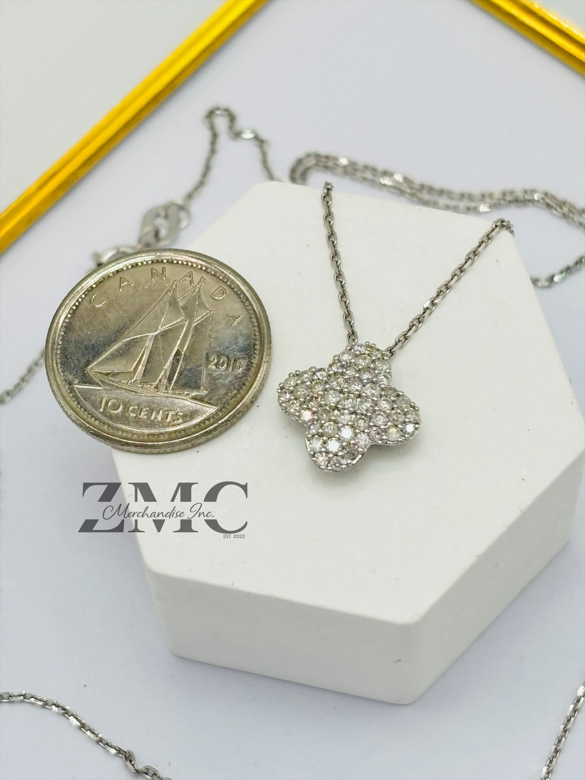 K18 Japan Clover 0.50ct Natural Diamond Pendant with 18K Gold Necklace