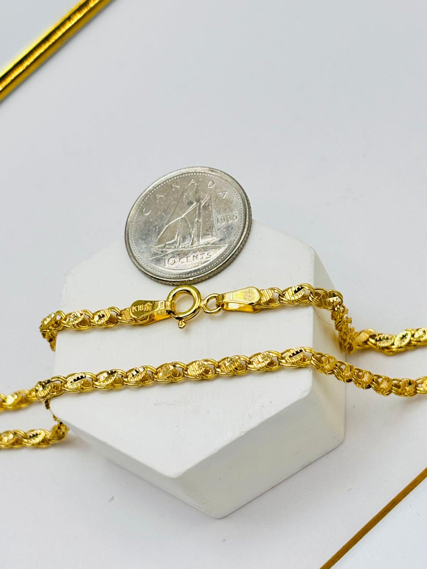 K18 Japan Gold Slim Damascus Chain