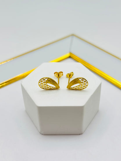 18K Gold Oval Earrings