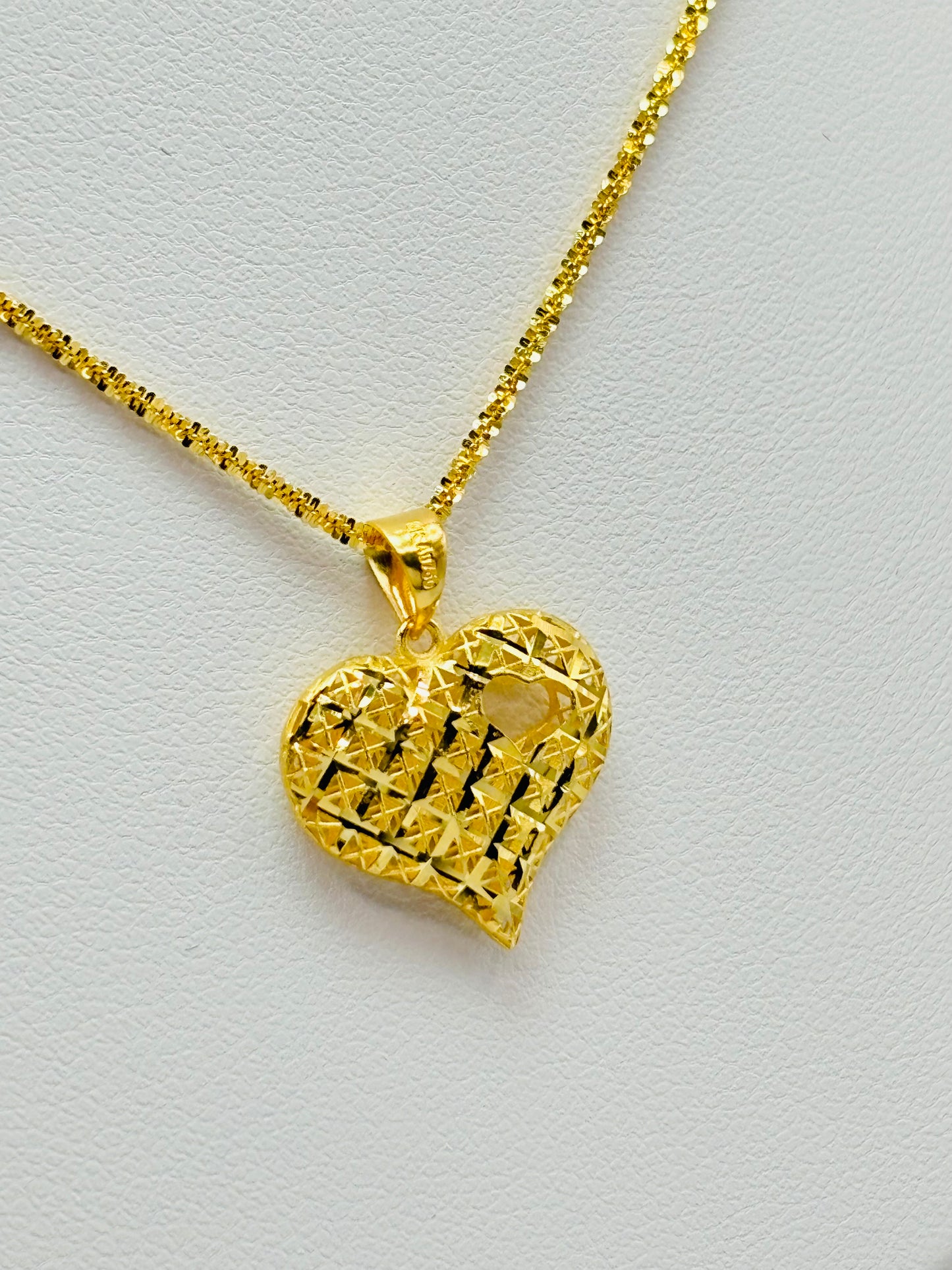18K Gold Adjustable Necklace with Heart