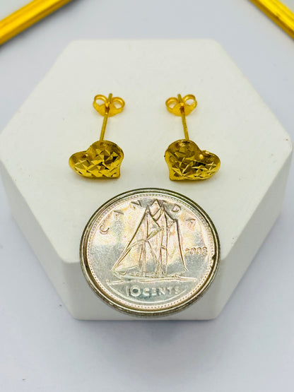 18K Gold Diamond Cut Heart Earrings