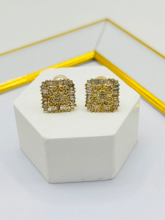 K18 Japan Gold Princess Round Baguette Natural Diamond Earrings 1 carat