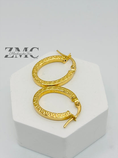 18K Gold Oval Loop Earrings