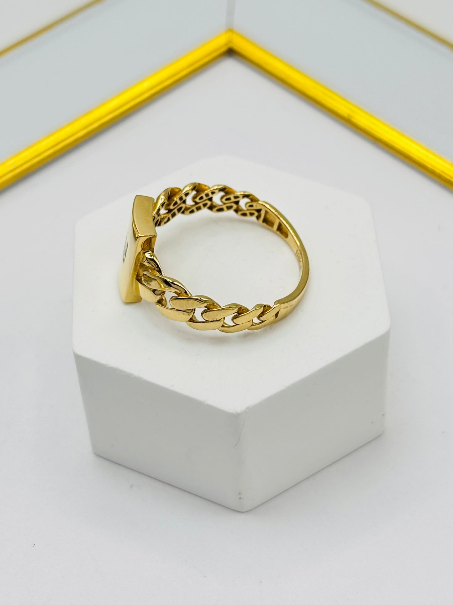 18K Gold Ring