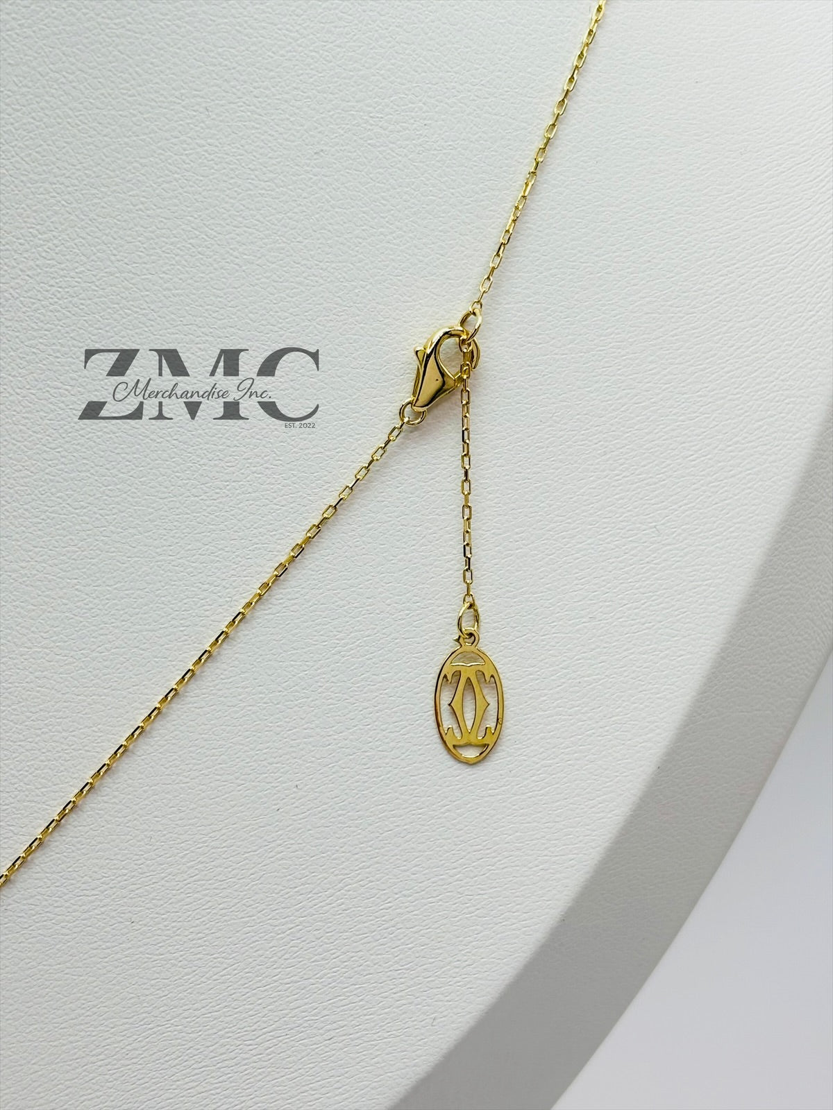 18K Gold Circle Attached Necklace