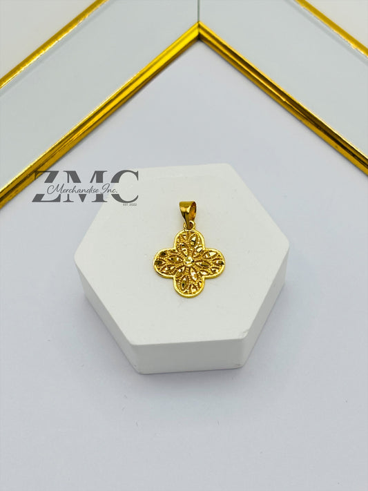 18K Gold Diamond Cut Clover Pendant