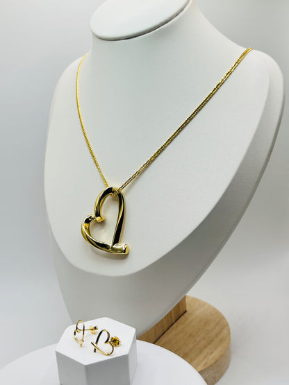 18K Gold Open Heart Necklace and Earrings Set