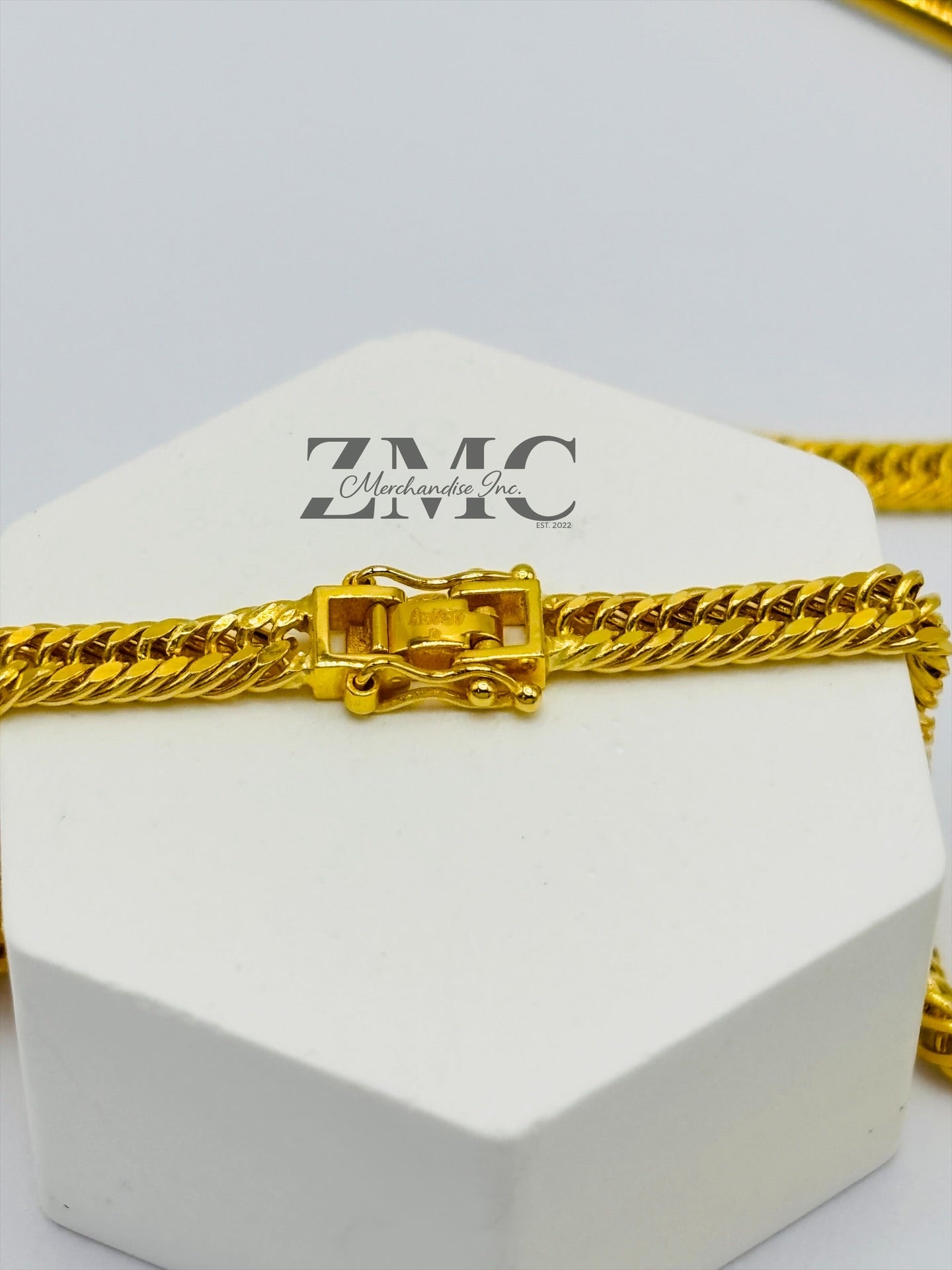 18K Gold Triple Lock Bracelet
