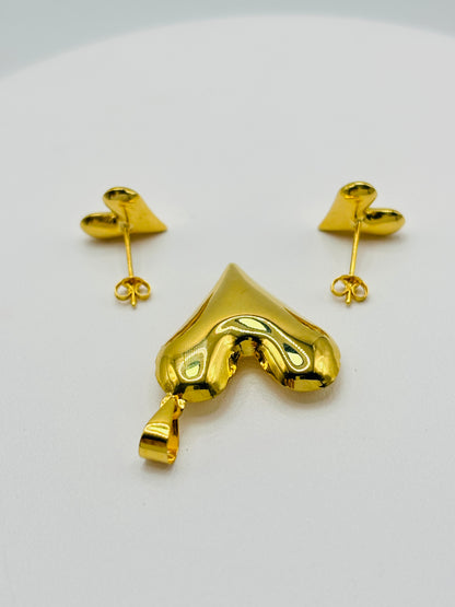 18K Gold Plain Heart Earrings and Pendant Set
