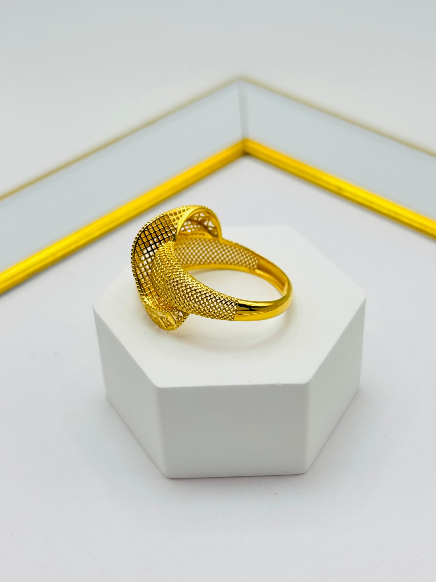 18K Gold Power Ring