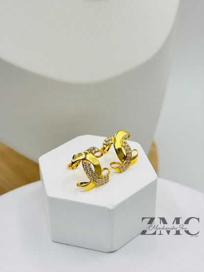 18K Gold C Earrings and Necklace Set