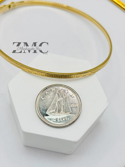 18K Gold Slim Bangle