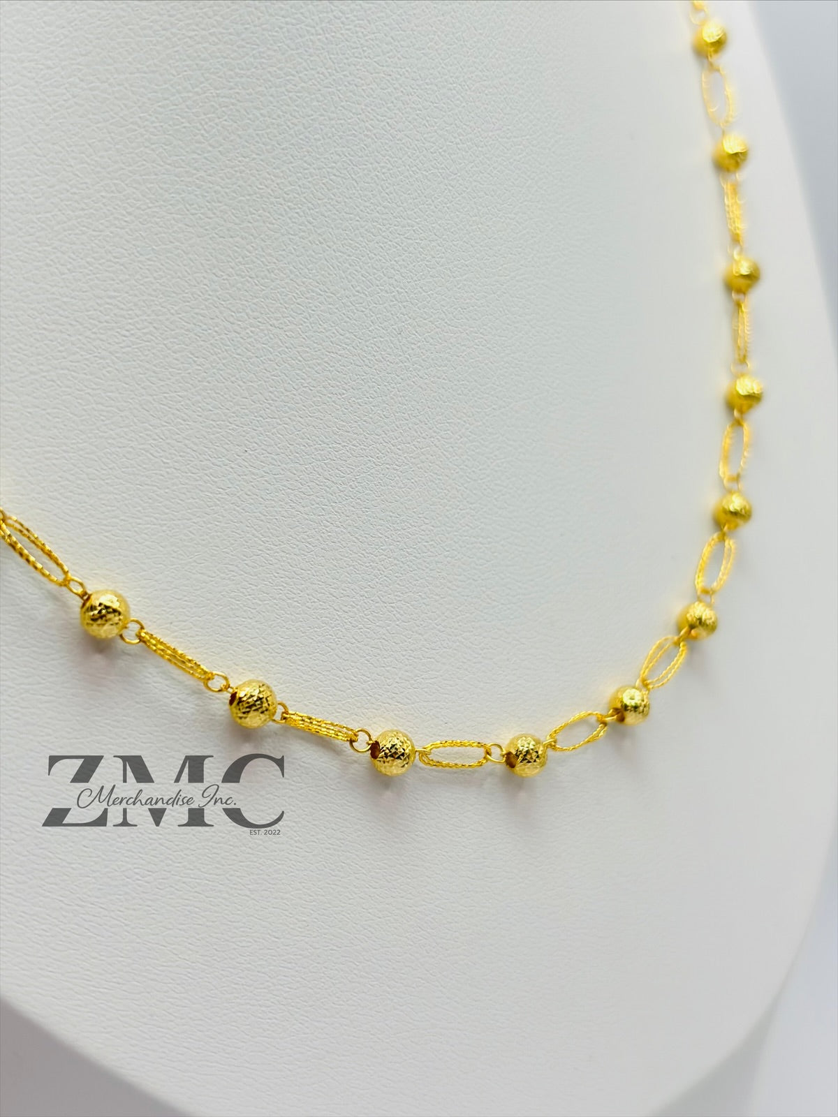18K Gold Paperclip Ball Necklace