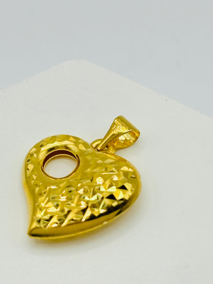 18K Gold Heart Diamond Cut Pendant