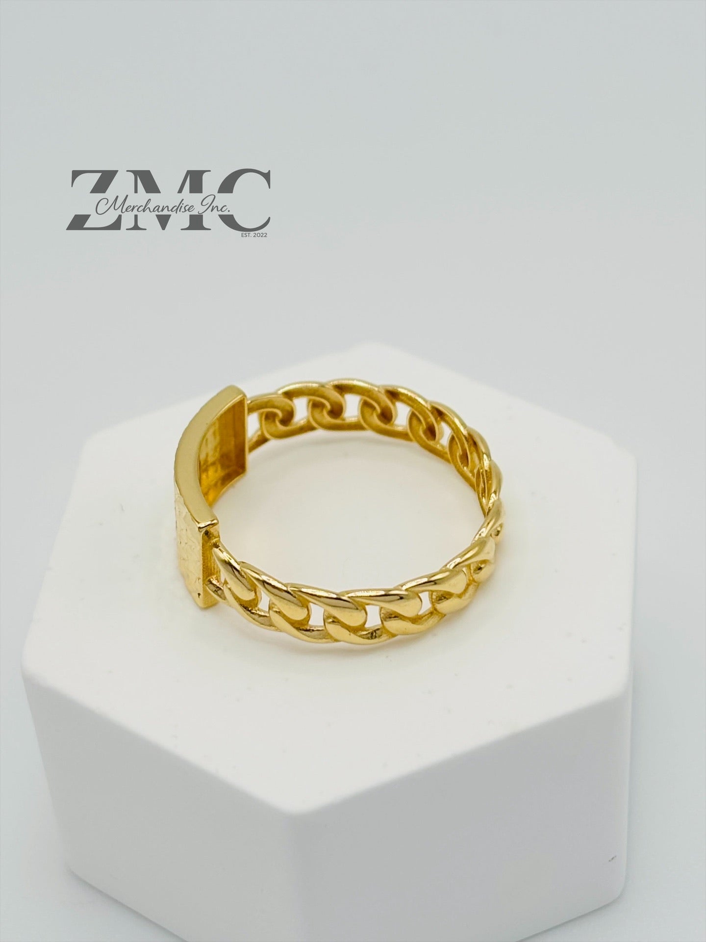 18K Gold M Cadena Ring