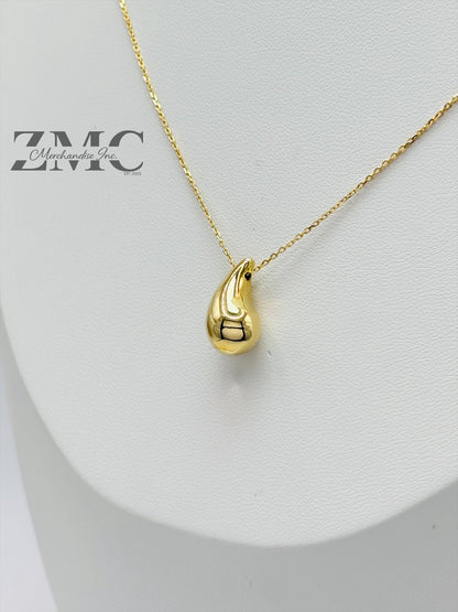 18K Gold Teardrop Attached Pendant Necklace