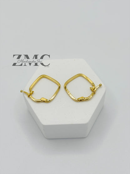 18K Gold Square Loop Earrings (Imperfection)
