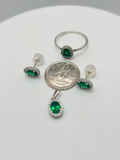 K18 Japan Earrings, Ring, and Pendant Zircon Green Stone Set